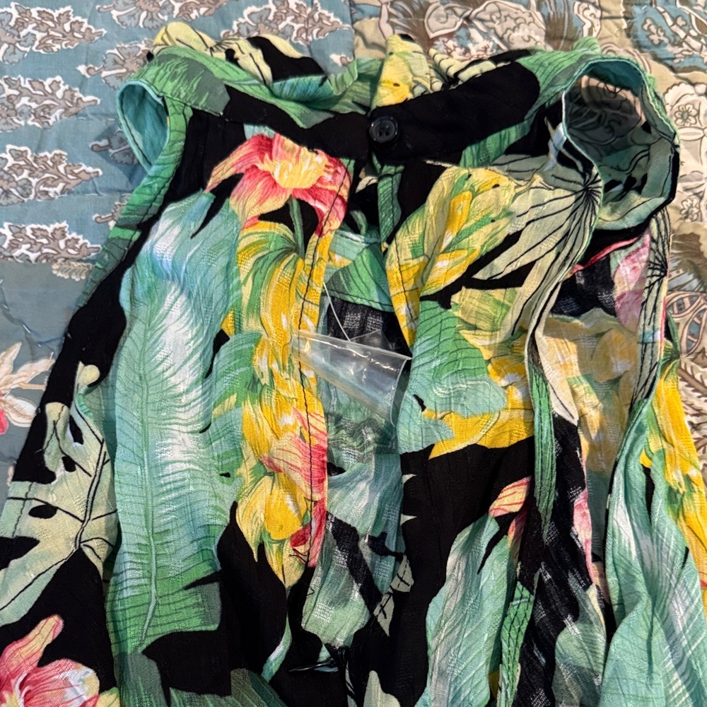 Nicole Miller Tropical Leaf Print Romper in Black and Green - Picture 7 of 12